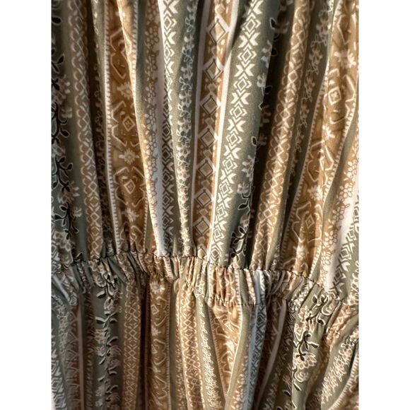 Woman's romper Derek heart size small - Picture 4 of 4